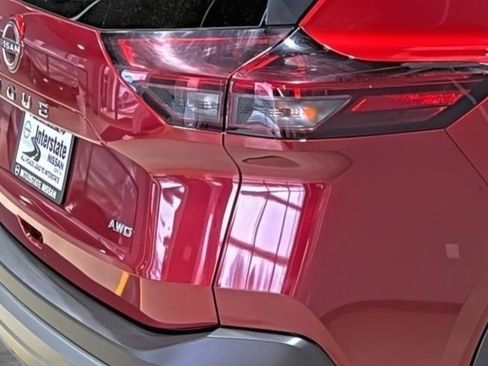 Used 2023 Nissan Rogue S image 13