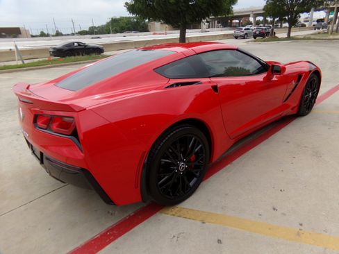 Used 2015 Chevrolet Corvette Stingray Coupe w/ 3LT Preferred Equipment Group RWD image 5