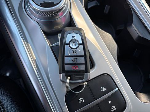 Used 2020 Ford Explorer Limited RWD image 12