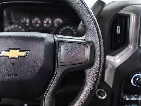 Used 2024 Chevrolet Silverado 1500 Custom image 12