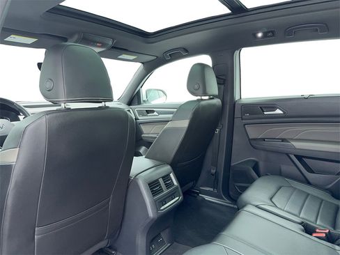 Used 2023 Volkswagen Atlas Cross Sport SEL Premium R-Line image 38