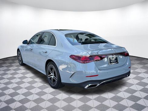 New 2026 Mercedes-Benz E 350 4MATIC Sedan image 3