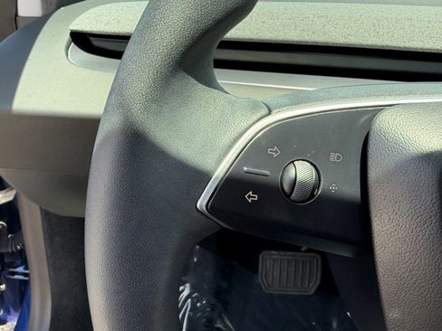 Used 2025 Tesla Model 3 Long Range RWD image 27