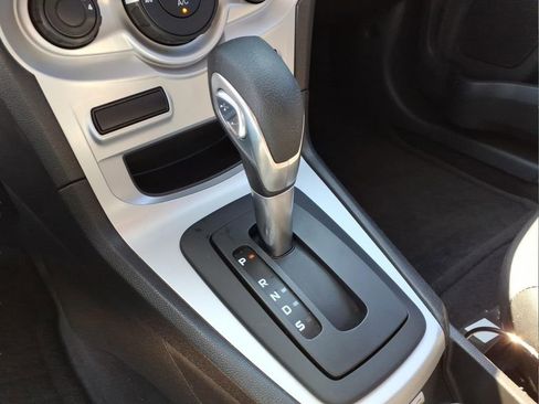 Used 2016 Ford Fiesta SE image 20