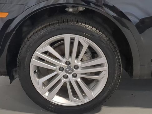 Used 2018 Audi Q5 2.0T Premium Plus w/ Premium Plus Package AWD/4WD image 17