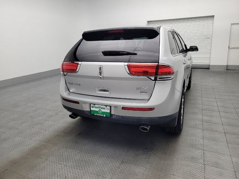 Used 2013 Lincoln MKX image 7