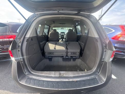 Used 2016 Honda Odyssey SE image 6