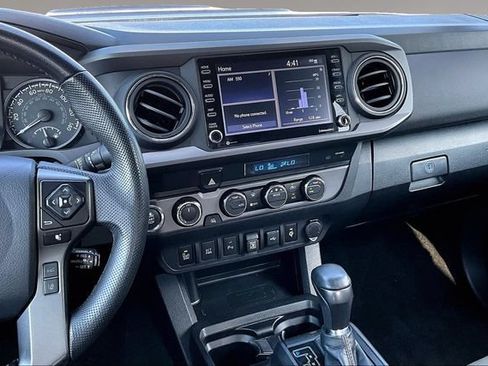 Used 2023 Toyota Tacoma TRD Sport w/ Technology Package AWD/4WD image 10