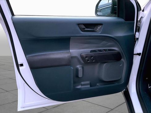 Used 2025 Ford Maverick XL FWD image 21
