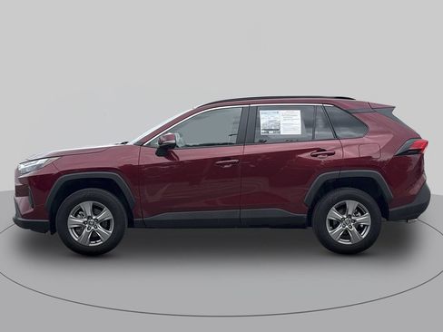 Used 2025 Toyota RAV4 XLE AWD/4WD image 6