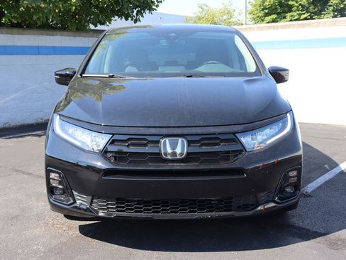 Certified 2026 Honda Odyssey Elite image 8