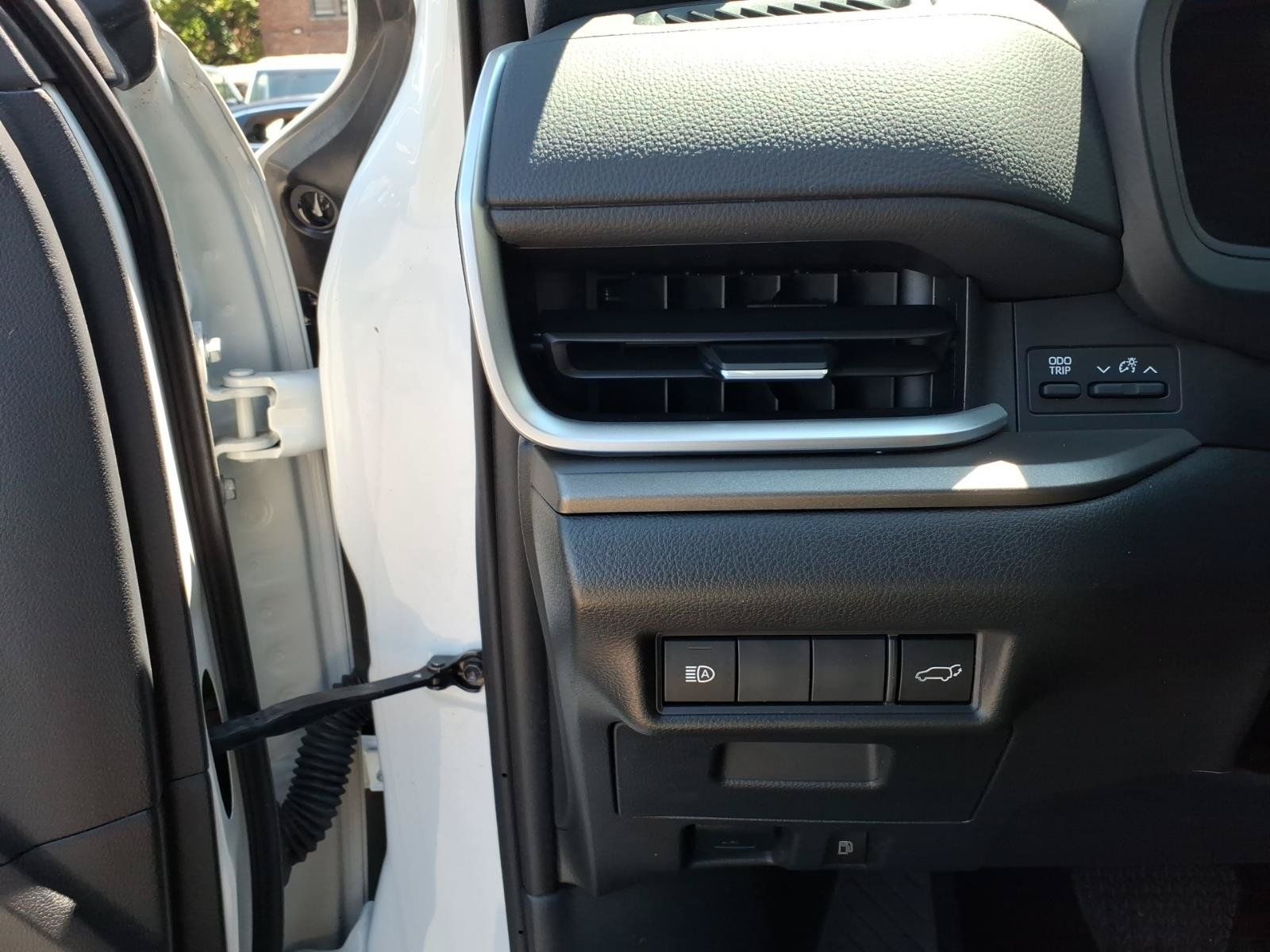 Used 2024 Toyota Grand Highlander AWD image 21