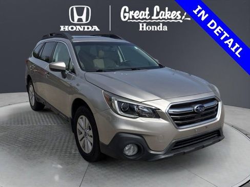 Used 2018 Subaru Outback 2.5i Premium AWD/4WD image 1