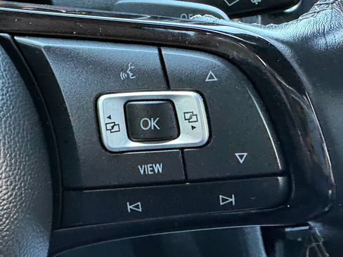 Used 2019 Volkswagen Golf R 4-Door AWD/4WD image 23