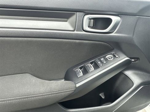 Used 2023 Honda Civic Sport image 21