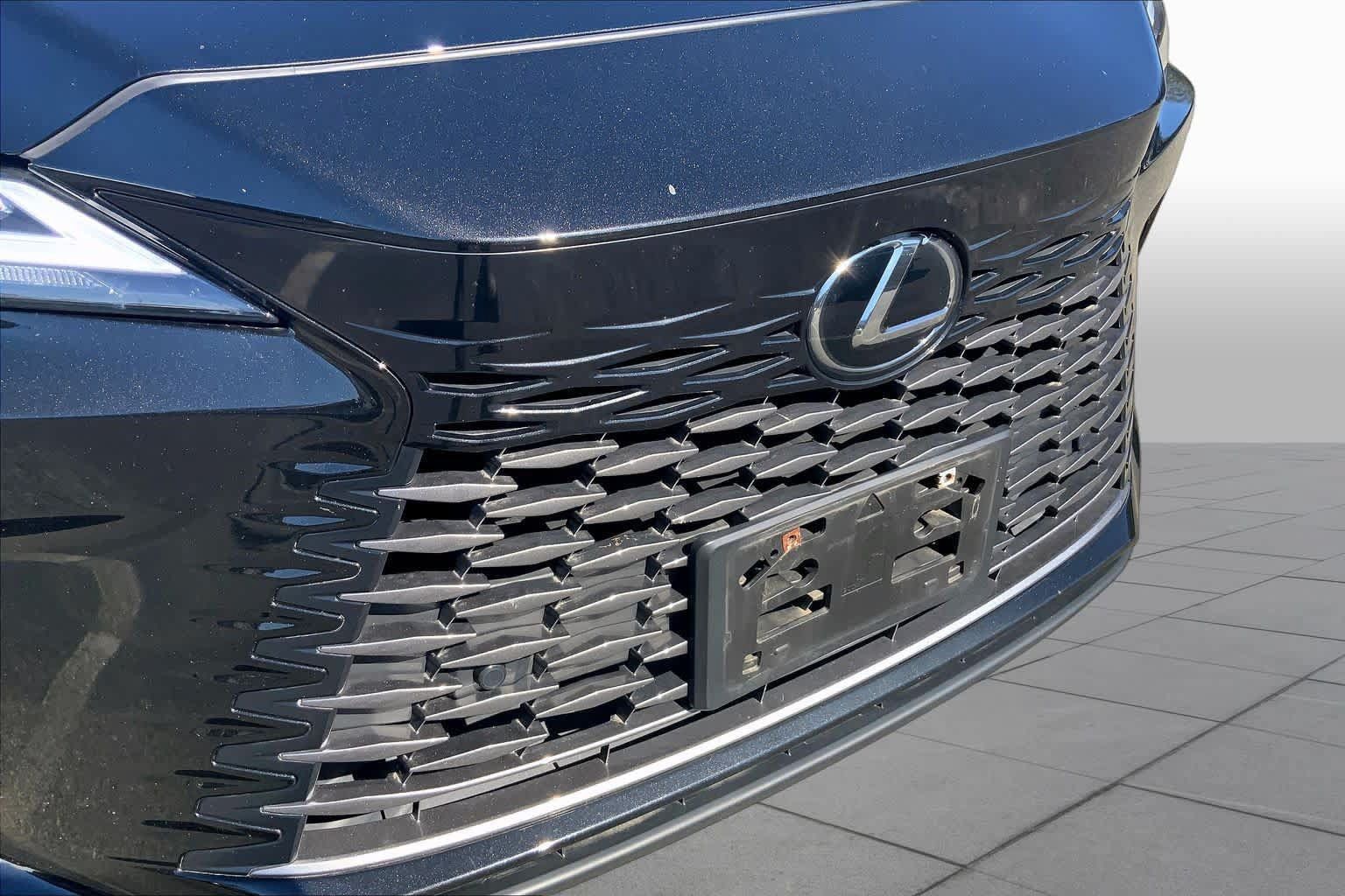 Used 2024 Lexus RX 350 Premium w/ Cold Area Package AWD/4WD image 30