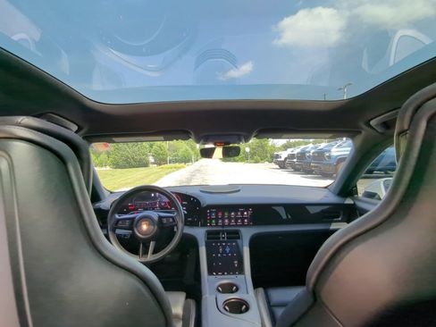 Used 2023 Porsche Taycan RWD image 11