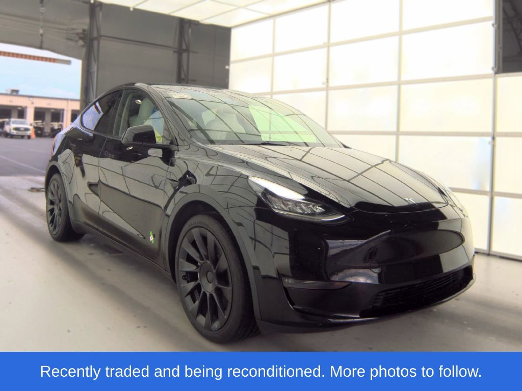 Used 2023 Tesla Model Y Long Range AWD/4WD image 1