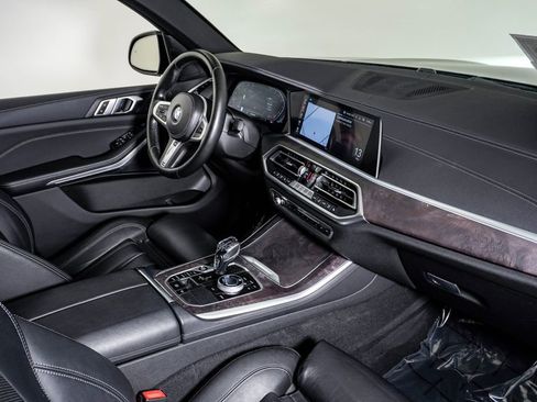 Used 2020 BMW X5 xDrive40i w/ M Sport Package AWD/4WD image 13