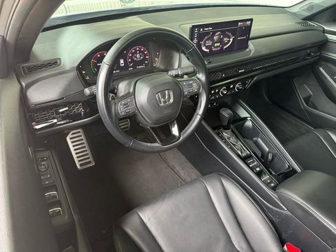 Used 2023 Honda Accord Sport image 13