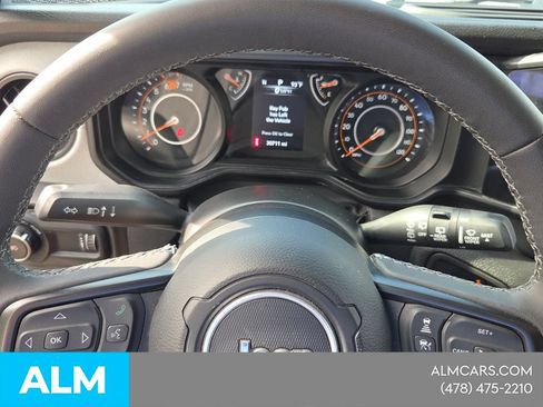 Used 2025 Jeep Wrangler Unlimited Sport AWD/4WD image 25