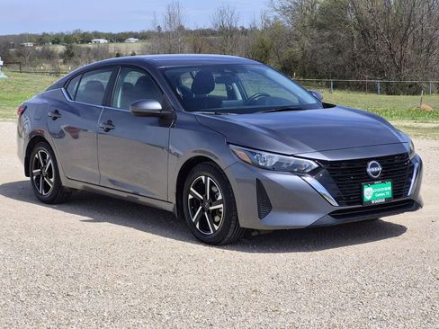 Used 2024 Nissan Sentra SV w/ All-Weather Package image 2