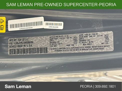 Used 2025 Jeep Wrangler Unlimited Sahara w/ Safety Group image 29