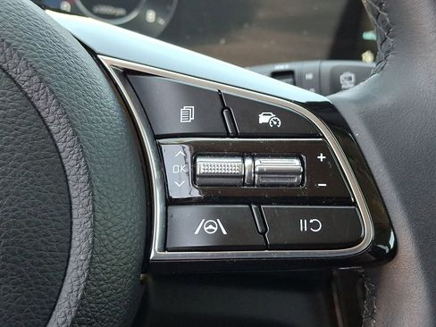 Used 2025 Kia Seltos EX AWD/4WD image 23