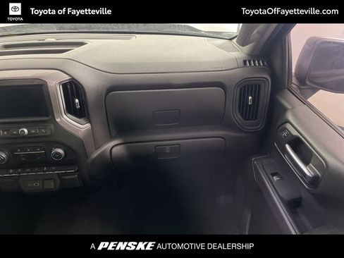 Used 2022 Chevrolet Silverado 1500 Custom Trail Boss w/ Safety Confidence Package AWD/4WD image 18