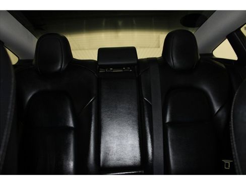 Used 2018 Tesla Model 3 Long Range image 25