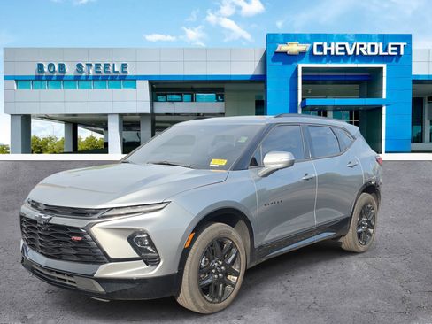 Used 2024 Chevrolet Blazer RS w/ Driver Confidence II Package FWD image 3