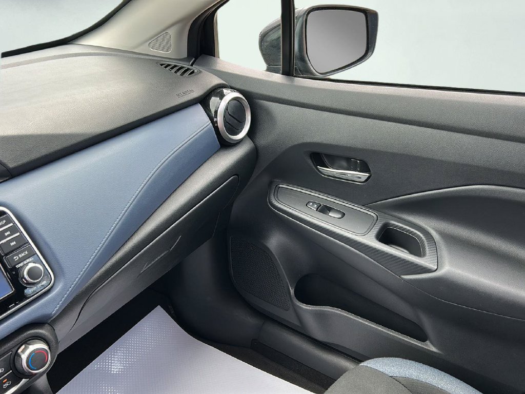 Used 2024 Nissan Versa SV FWD image 16