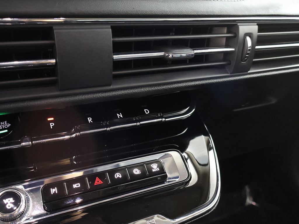 Used 2024 Lincoln Corsair AWD image 52
