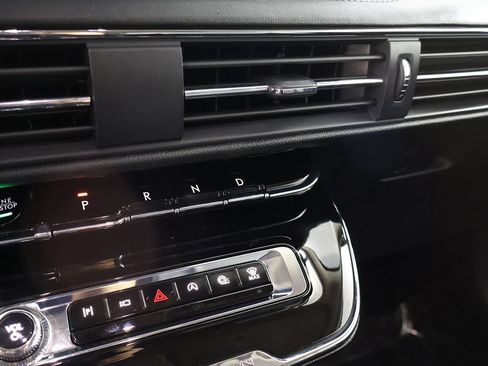 Used 2024 Lincoln Corsair AWD image 52
