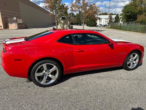 Used 2010 Chevrolet Camaro SS w/ White Stripe Package image 34