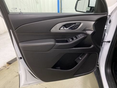 Used 2020 Chevrolet Traverse LT w/ LPO, Floor Liner Package FWD image 20