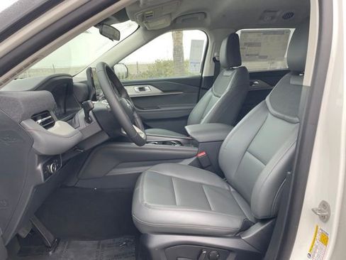 New 2026 Ford Explorer Active w/ Active Comfort Package image 21