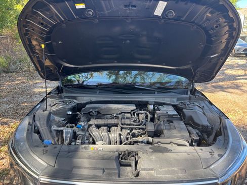 Used 2025 Kia K4 LXS image 35