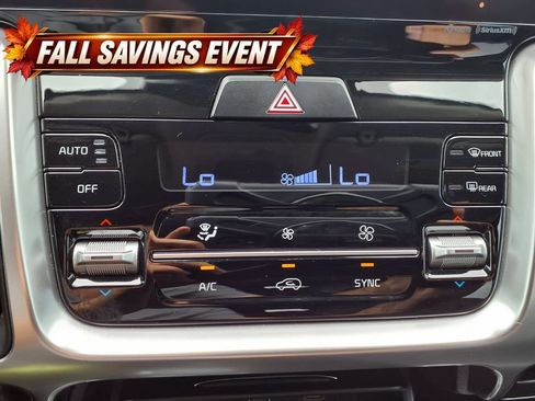 Used 2022 Kia Sorento S AWD/4WD image 16