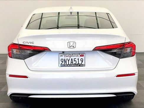 Used 2024 Honda Civic EX image 3