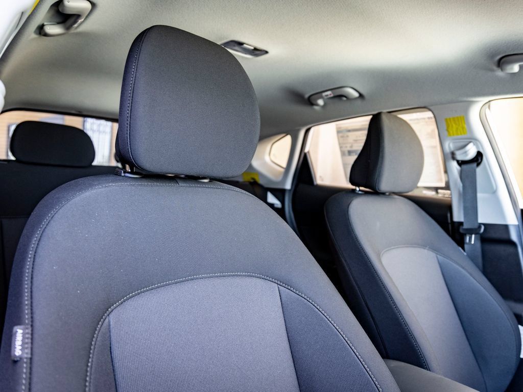 New 2025 Hyundai Kona SEL FWD image 31