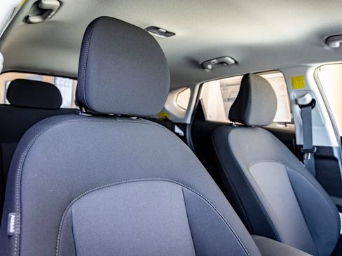 New 2025 Hyundai Kona SEL FWD image 31