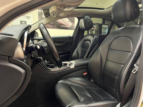 Used 2016 Mercedes-Benz C 300 Sedan image 18