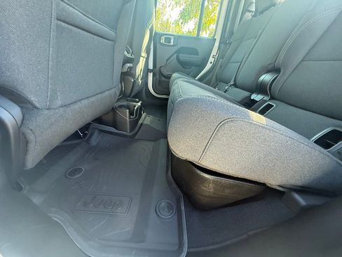 New 2026 Jeep Gladiator Sport image 28