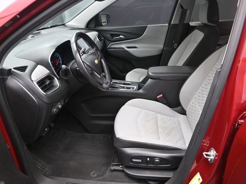 Used 2018 Chevrolet Equinox LT FWD image 19