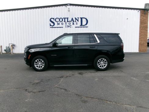 Used 2025 Chevrolet Tahoe LT AWD/4WD image 1