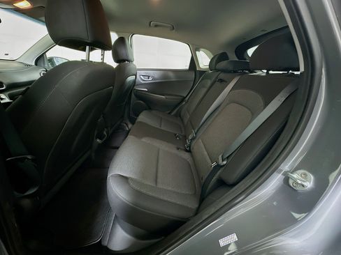 Used 2023 Hyundai Kona SE image 28