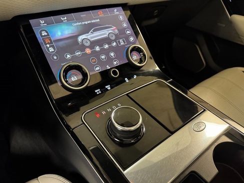 Used 2018 Land Rover Range Rover Velar R-Dynamic SE image 18