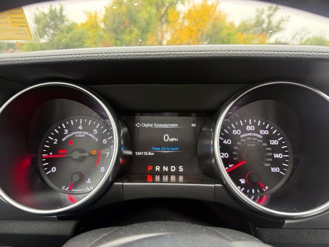 Used 2020 Ford Mustang Premium RWD image 15