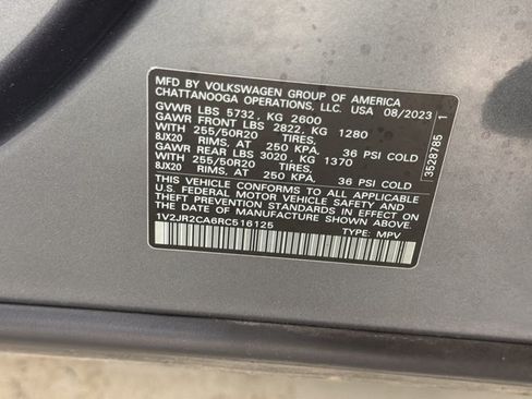 Certified 2024 Volkswagen Atlas SE FWD image 11